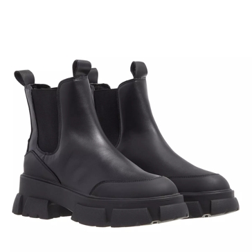 Steve madden 2025 boots chelsea