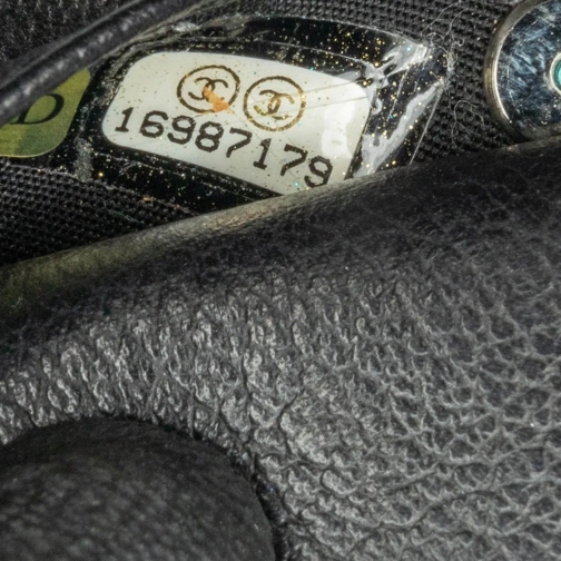 Chanel  CC Camellia Leather Key Holder schwarz (Image 18)