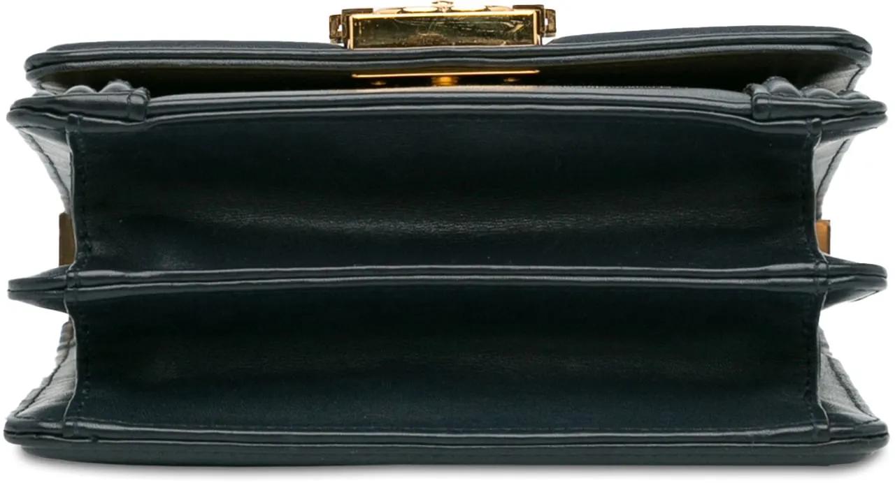 Thumbnail - Chanel Hobo Bags - Metallic Lambskin Striped North South Boy Flap - Gr. unisize - in Gold - für Damen