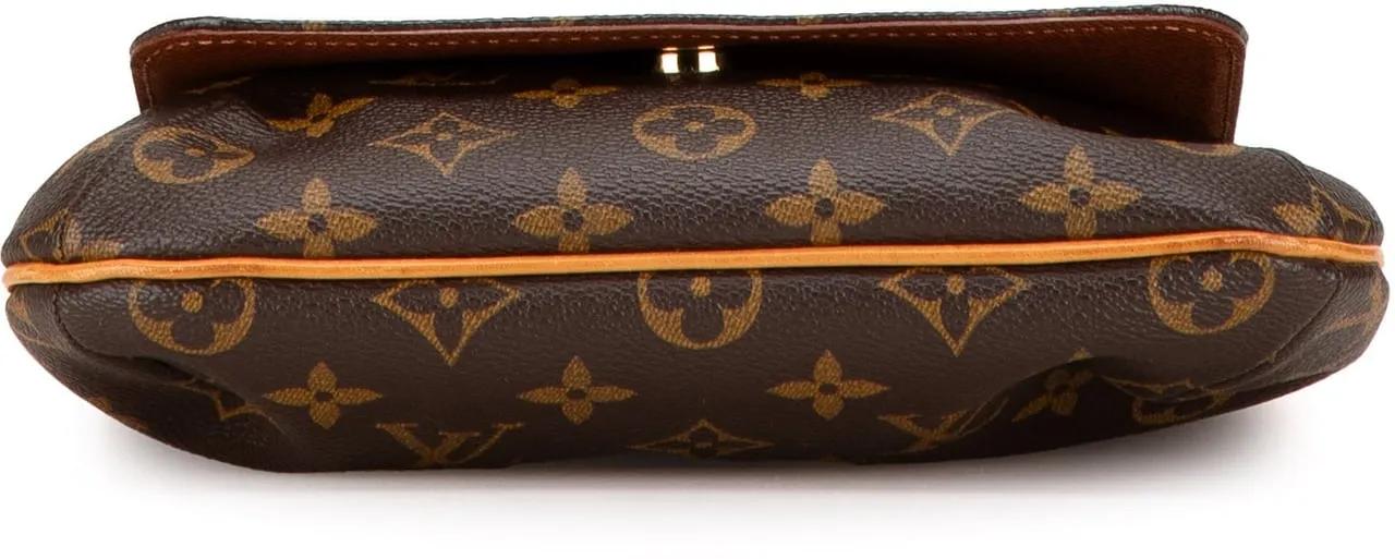 Louis Vuitton Shoppers Monogram Musette Salsa Short Strap in bruin