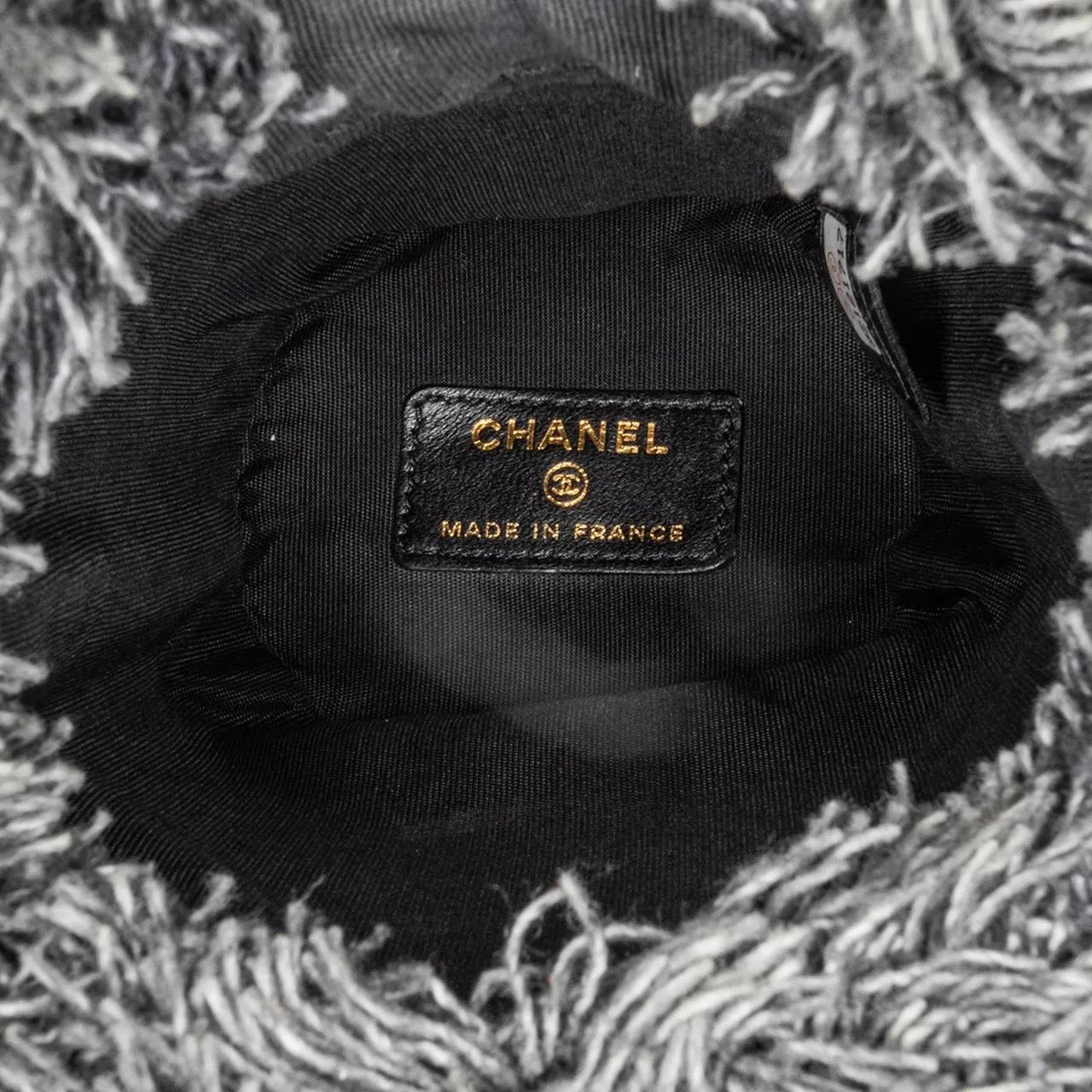 Chanel Hobo bags 2021 Mini Denim Mood Bucket with Chain in grijs