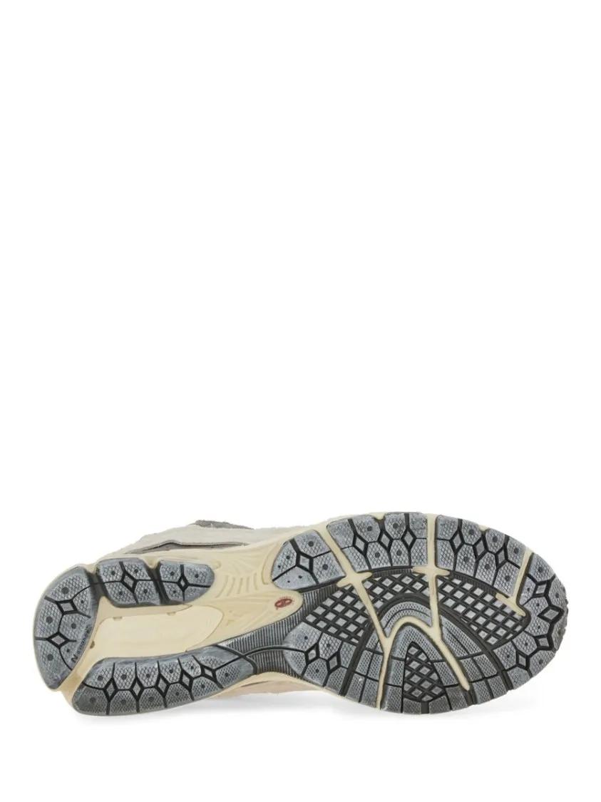 Thumbnail - New Balance Low-Top Sneaker - Layered Mesh And Suede Sneakers With Retro Aesthet - Gr. 8 - in Grau - für Damen