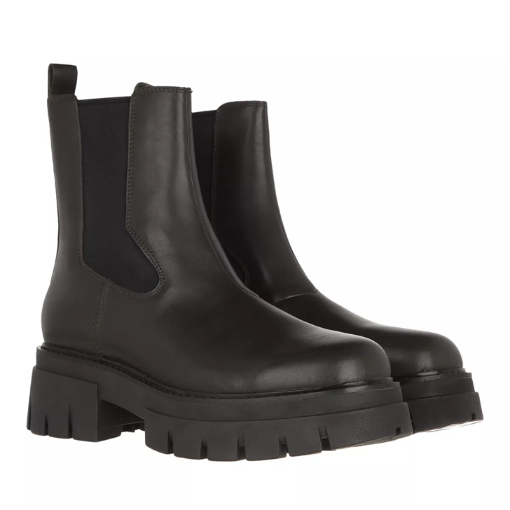 Born lenni leather outlet chelsea boot