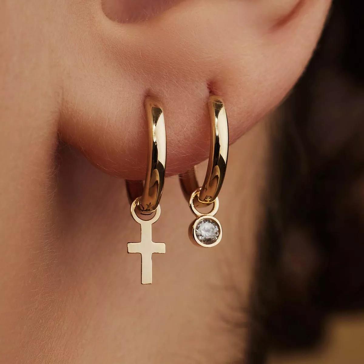 Thumbnail - Isabel Bernard Ohrringe - Monceau Solange 14 karat hoop earrings with cross - Gr. unisize - in Gold - für Damen