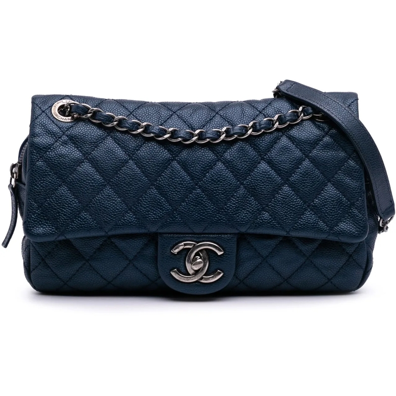 Chanel Sac à bandoulière Medium Quilted Iridescent Caviar Easy Flap blau
