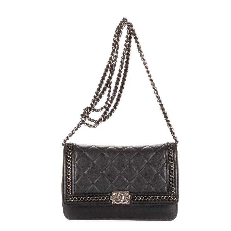 Chanel Crossbody Bag Chain Around Boy Wallet on Chain schwarz