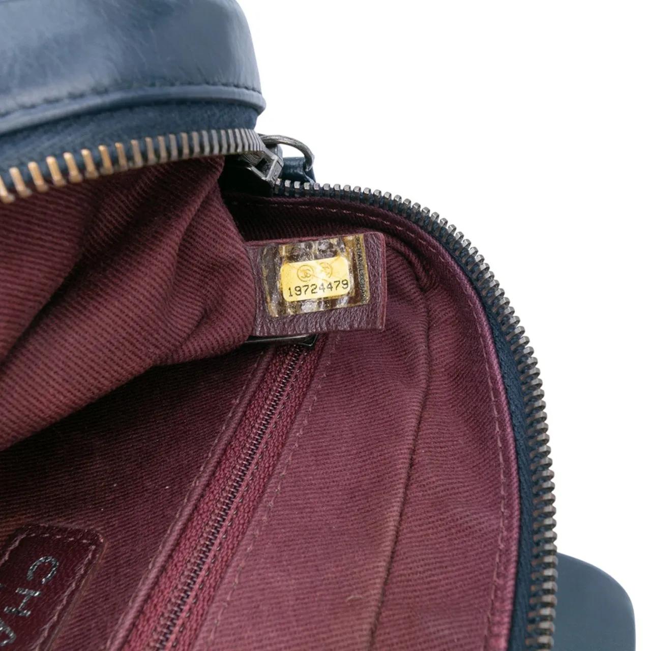 Thumbnail - Chanel Hobo Bags - Small Glazed Calfskin Duo Color Flap - Gr. unisize - in Blau - für Damen