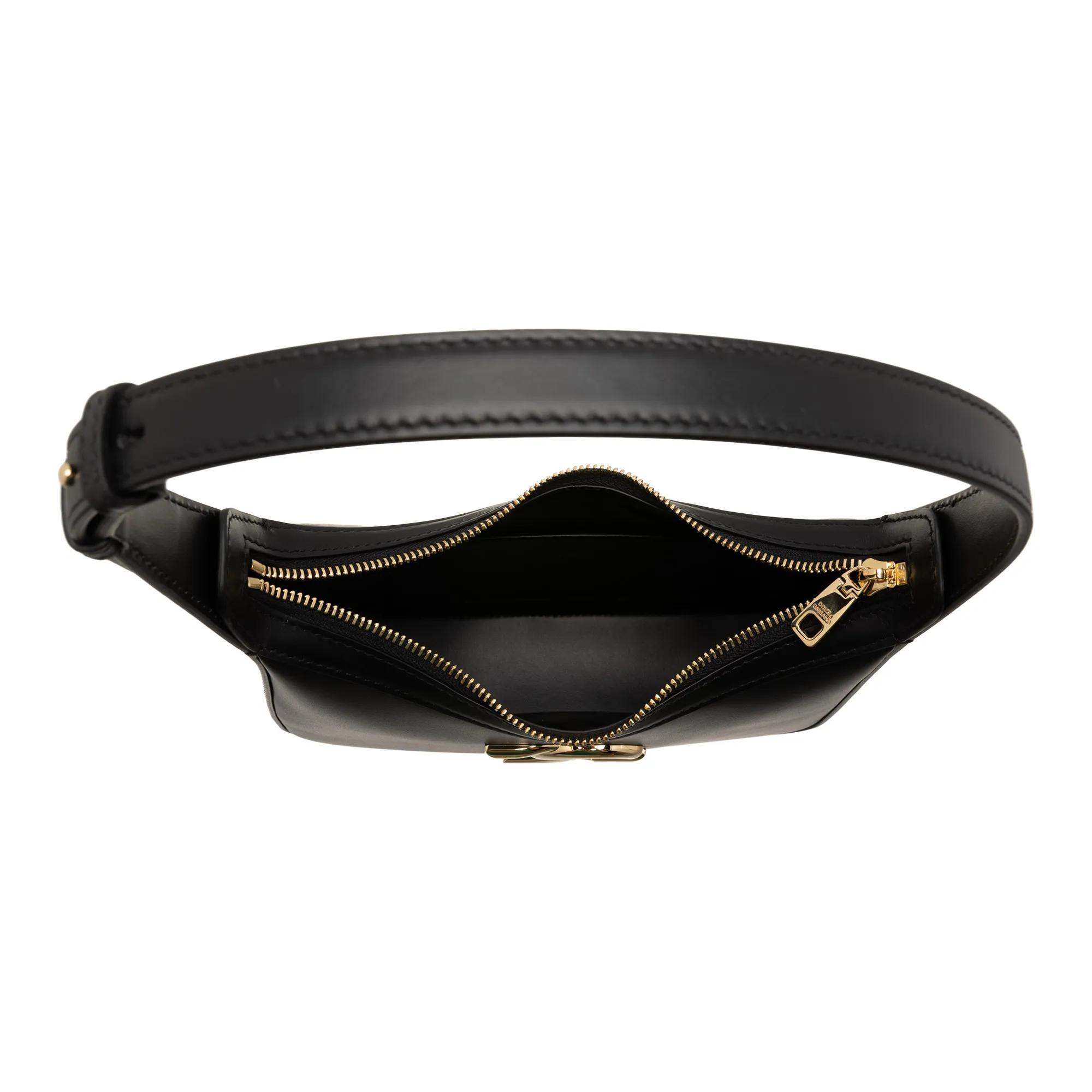 Dolce&Gabbana Hobo bags Rigid Hobo Dg Logo On The Front in zwart