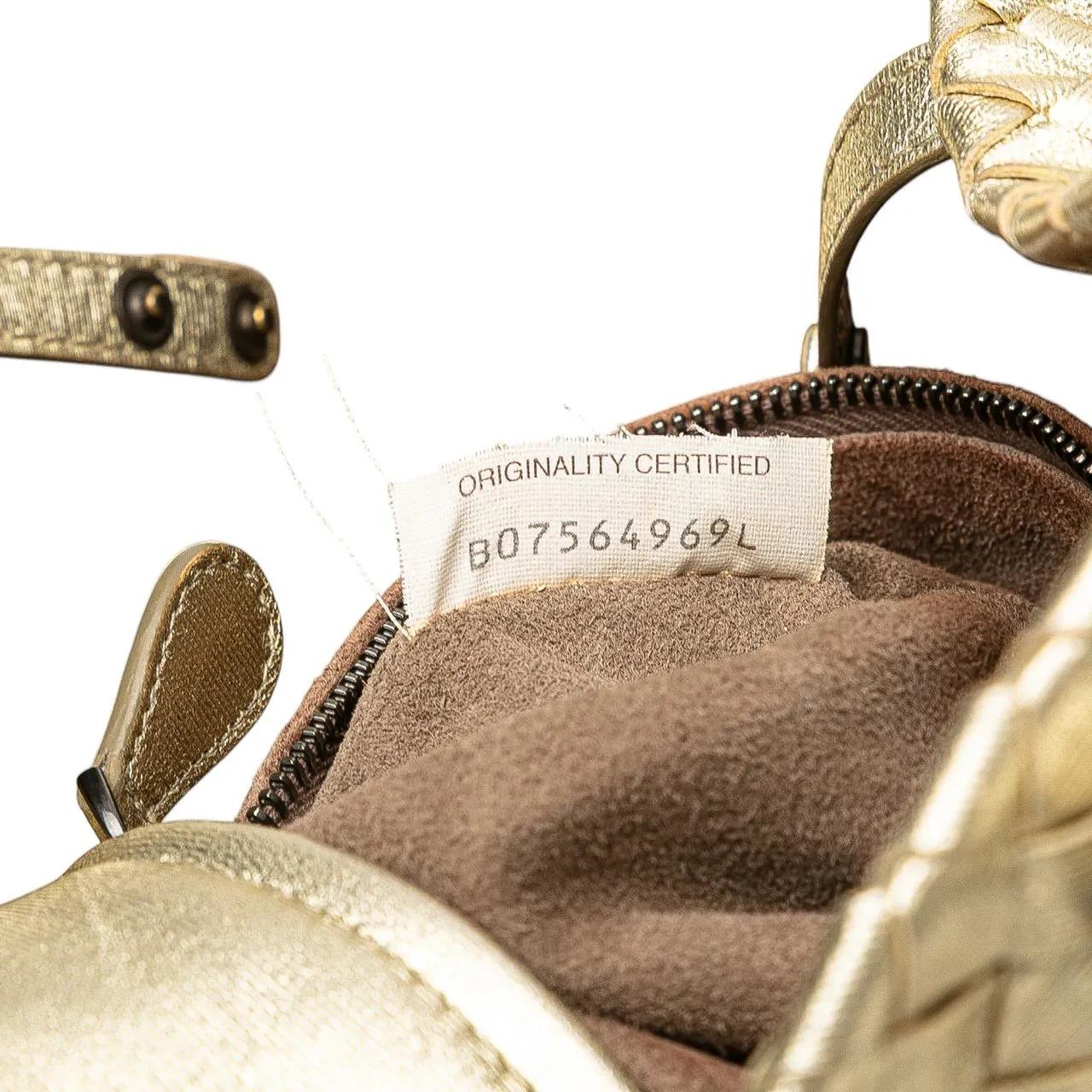 Thumbnail - Bottega Veneta Shopper - Small Metallic Nappa Intrecciato Cesta Tote - Gr. unisize - in Gold - für Damen