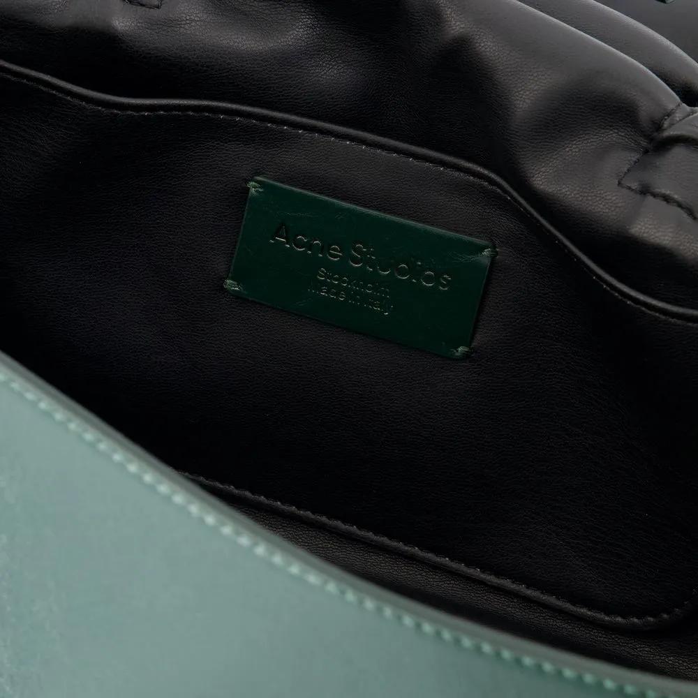 Acne Studios Hobo bags Multipocket Lux Shoulder Bag Leather Green in groen