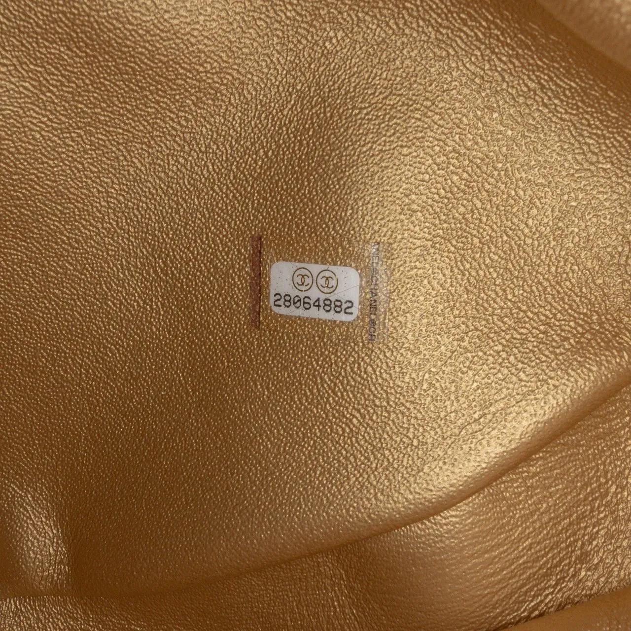 Thumbnail - Chanel Hobo Bags - Quilted Lambskin All About Chains Hobo - Gr. unisize - in Schwarz - für Damen