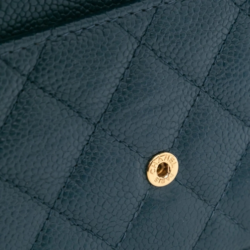 Chanel Porte-cartes 2016-2017 Quilted Caviar Boy Wallet on Chain blau (Image 16)