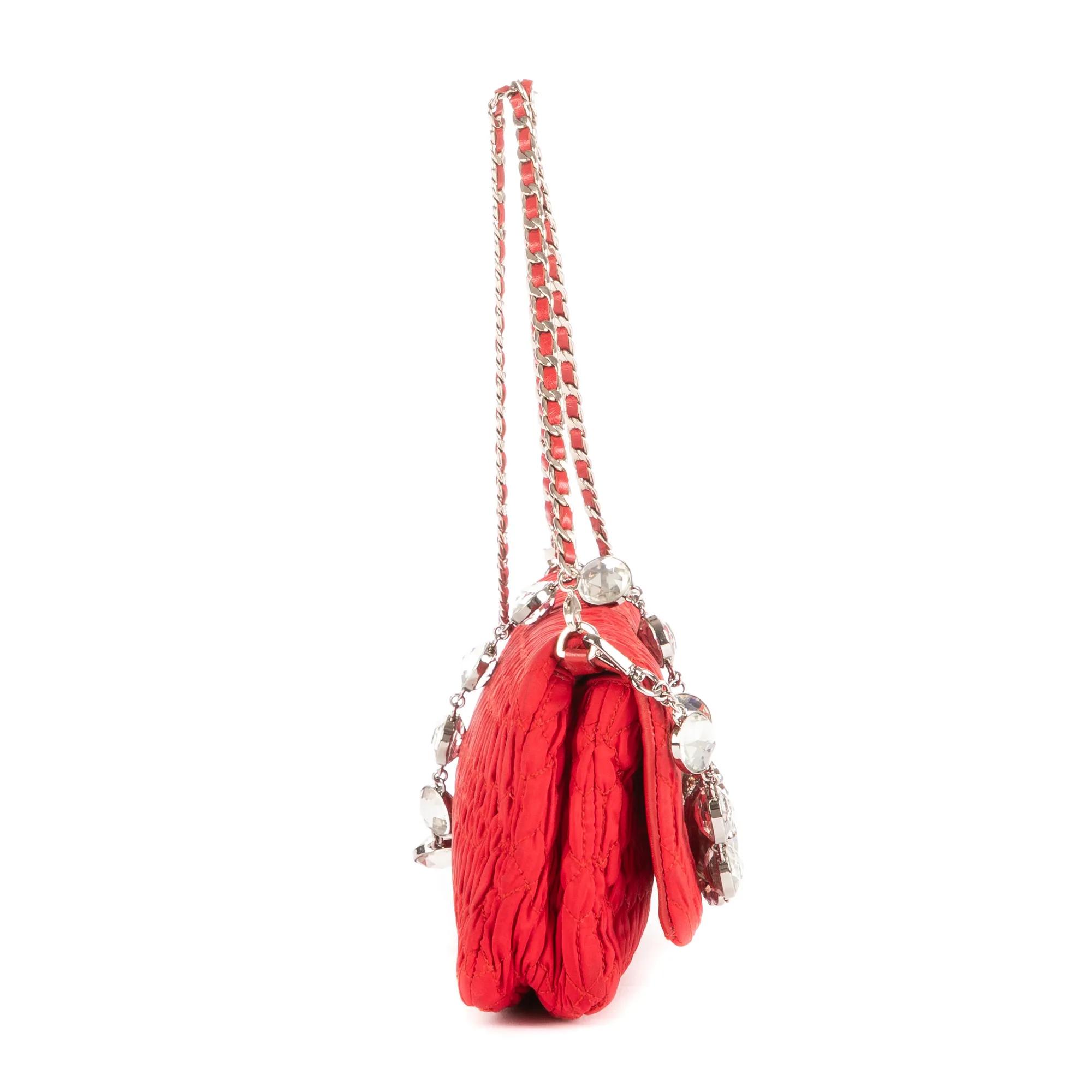 Thumbnail - Miu Miu Crossbody Bags - Iconic Crystal Cloqué - Gr. unisize - in Rot - für Damen