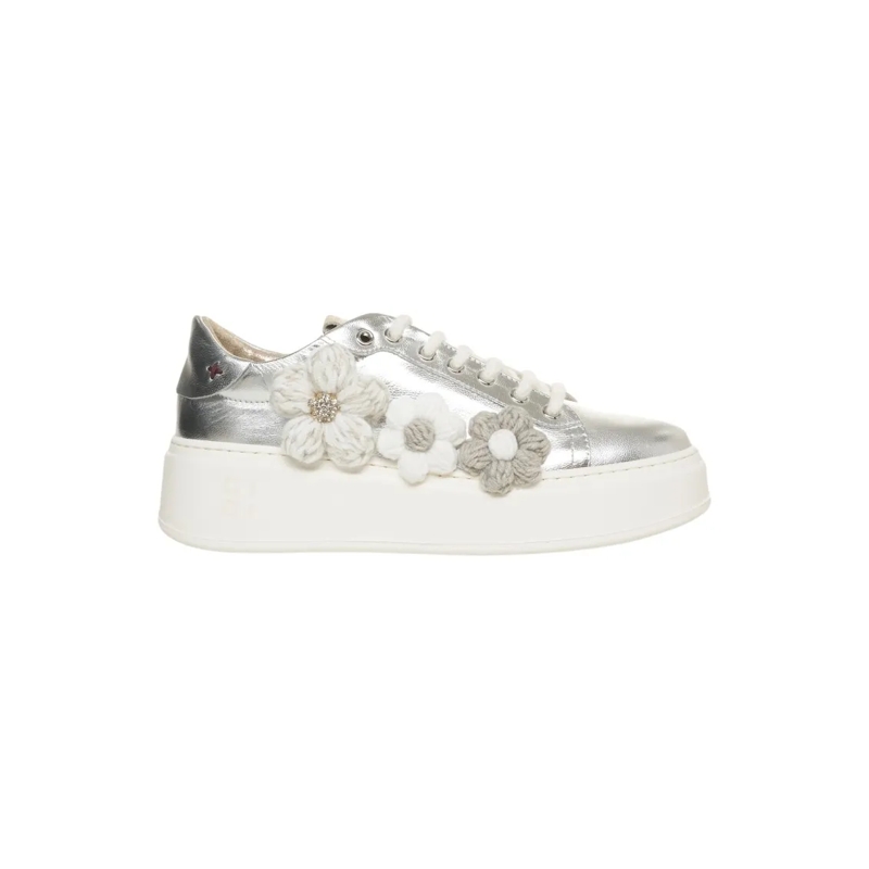 Gio+ Sneaker basse 3D Floral Appliqué Sneakers With Rhinestones White
