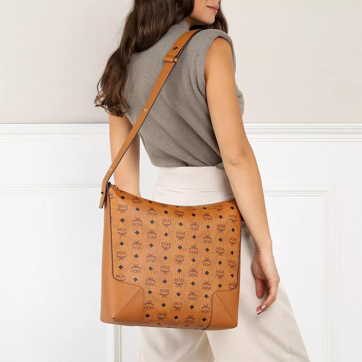 Medium Klara Hobo in Visetos Cognac