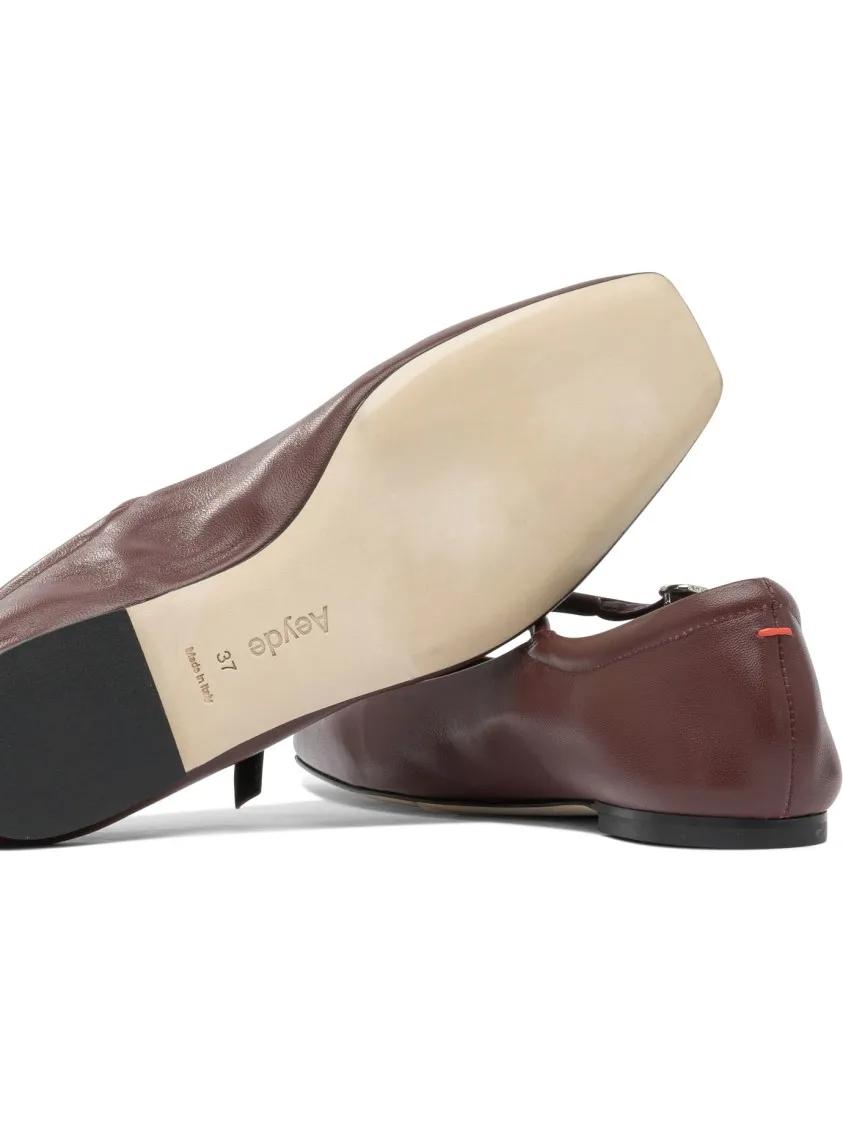 Thumbnail - Pointed Toe Leather Ballerinas With Delicate Strap - Gr. 36,5 (EU) - in Braun
