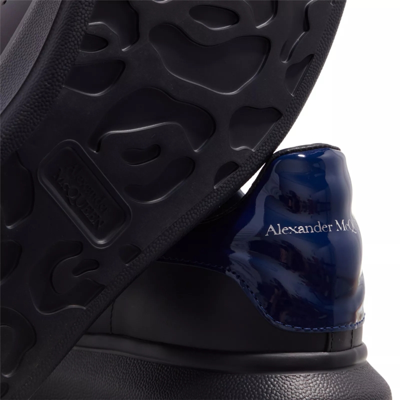 Alexander McQueen Low-Top-Sneaker Oversized Sneaker 4129 navy/navy