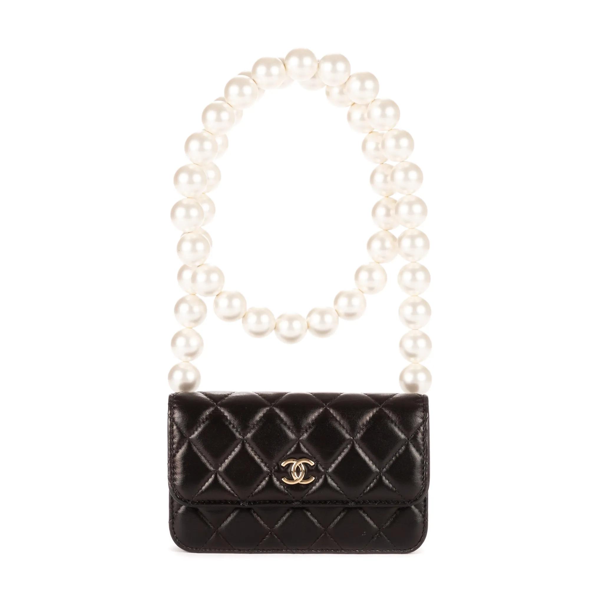 Chanel Crossbody Bags - Maxi Pearls WOC Mini - Gr. unisize - in Schwarz - für Damen