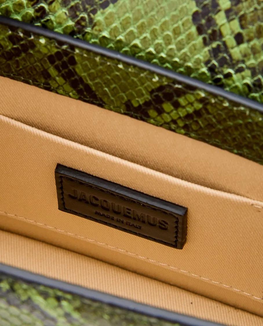 Jacquemus Crossbody bags Le Chiquito Moyen Leather Bag in groen