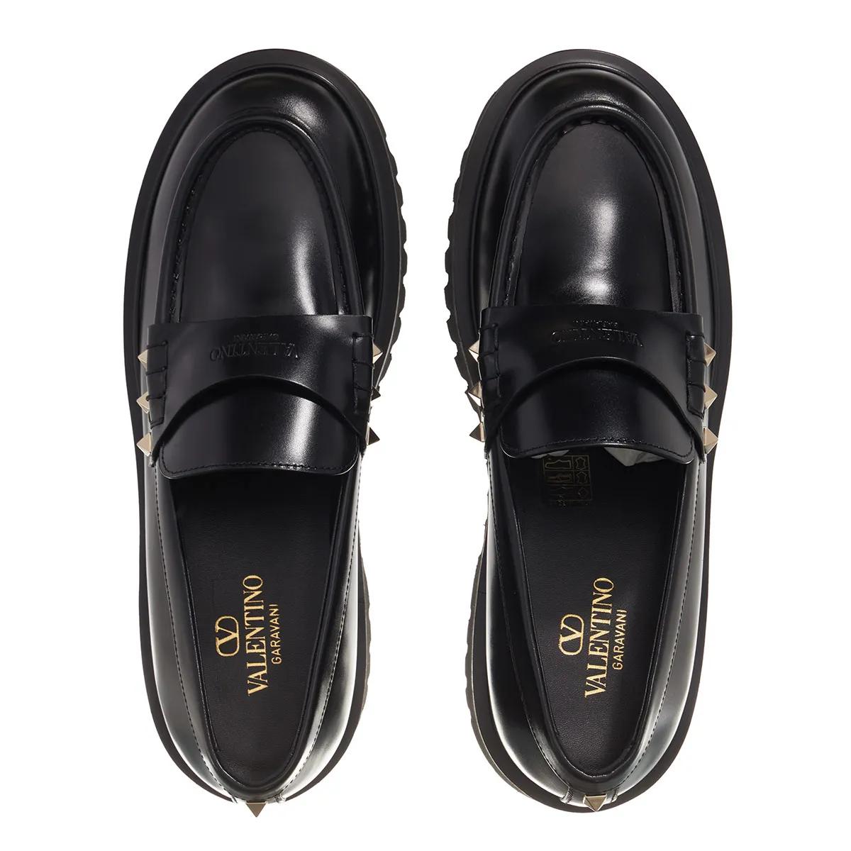 Valentino Garavani Loafers Loafer Rockstud in zwart