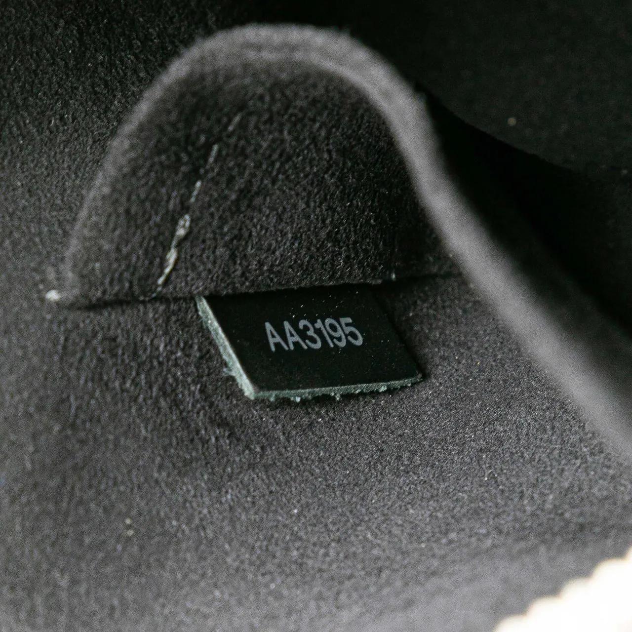 Thumbnail - Louis Vuitton Hobo Bags - Epi Alma BB - Gr. unisize - in Silber - für Damen