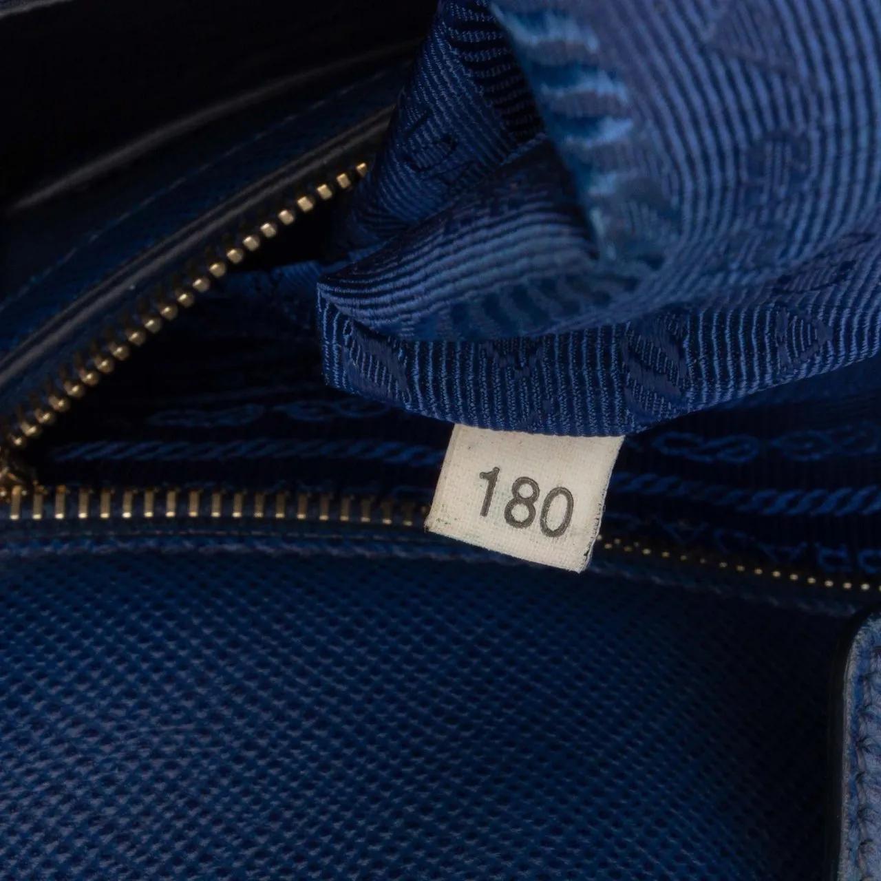 Thumbnail - Prada Hobo Bags - Saffiano Cuir Open Promenade Satchel - Gr. unisize - in Blau - für Damen