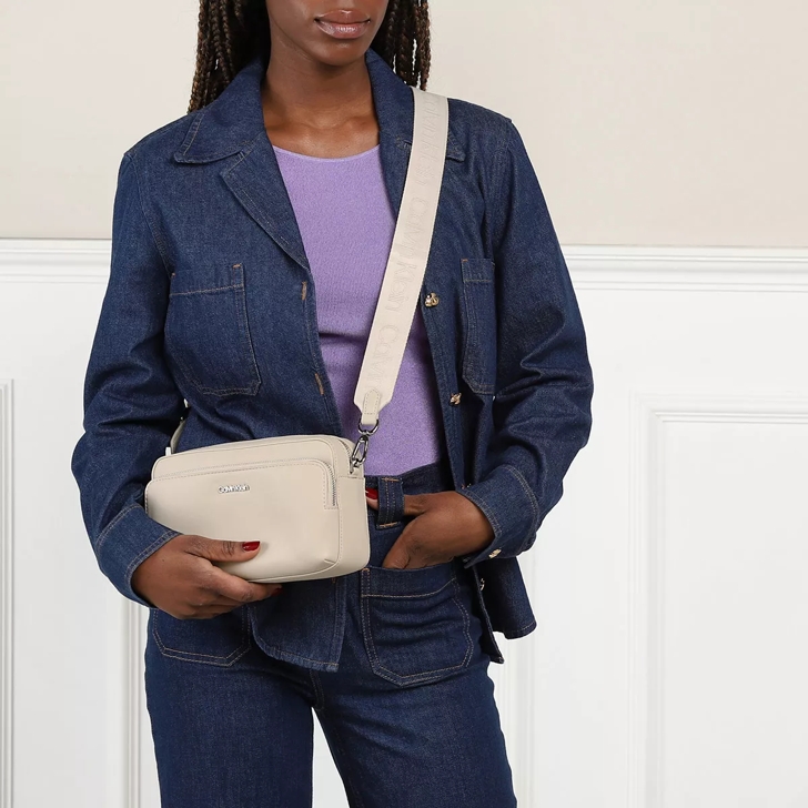 Calvin Klein MUST CAMERA BAG UNISEX - Across body bag - Stoney