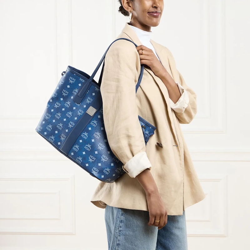 MCM Shopper Liz Vi Shopper Medium Blue Visetos(Image 2)