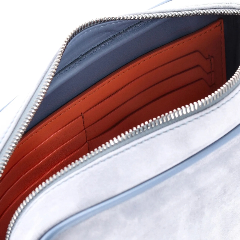 Santoni Schultertasche Travel Bag aus Veloursleder blau(Image 7)