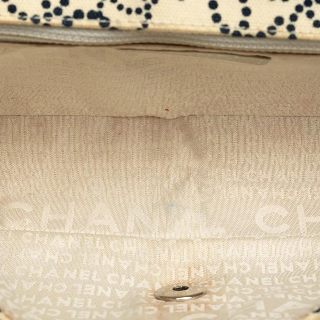 Thumbnail - Chanel Hobo Bags - CC No.5 Canvas Flap Bag - Gr. unisize - in Braun - für Damen