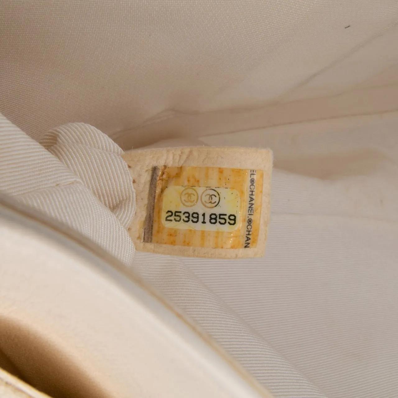 Thumbnail - Chanel Hobo Bags - Medium Classic Printed Denim Floral Double Flap - Gr. unisize - in Braun - für Damen