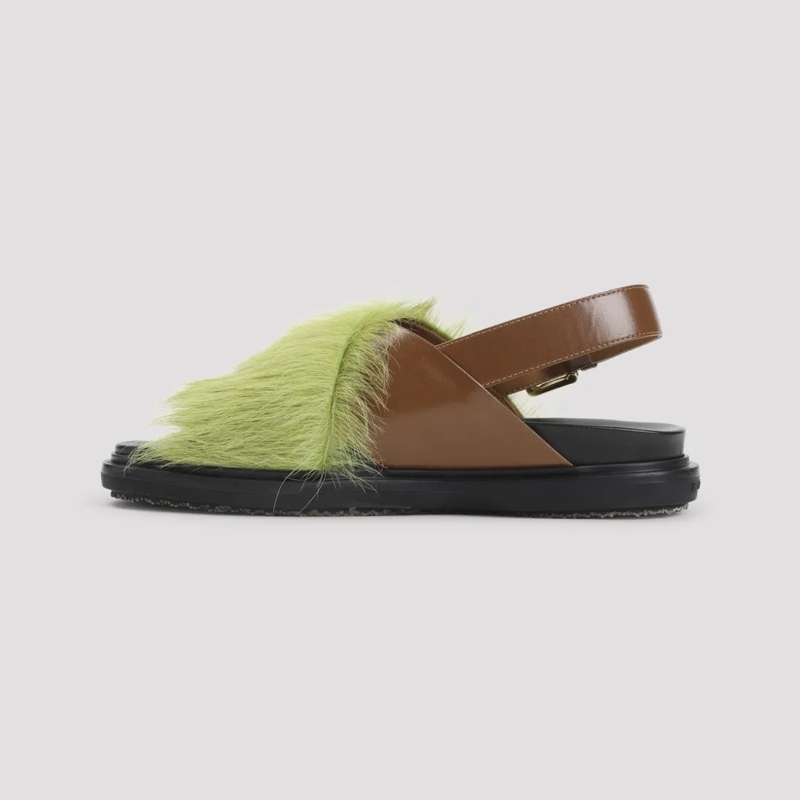 Marni Sandalen Chic Sandals With Green Fur Overlay Brown