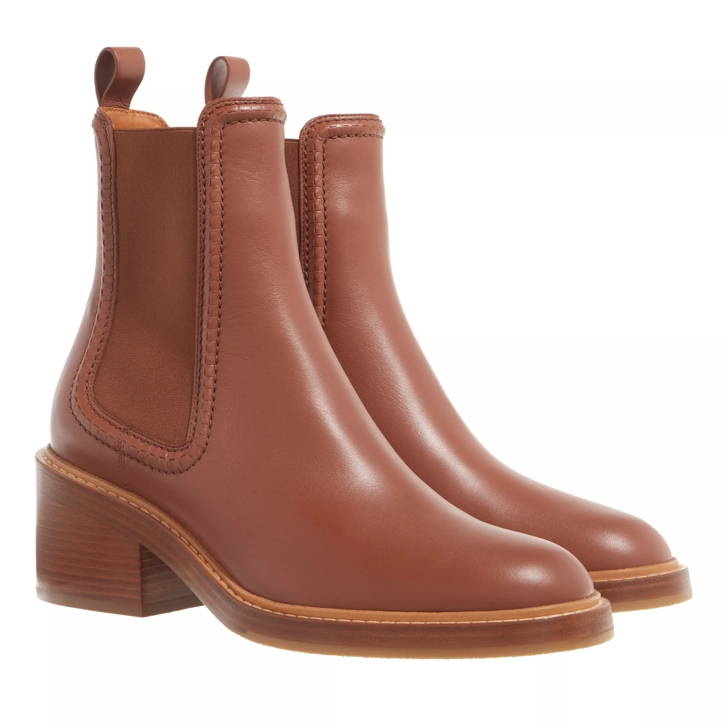 Soft leather deals chelsea boots