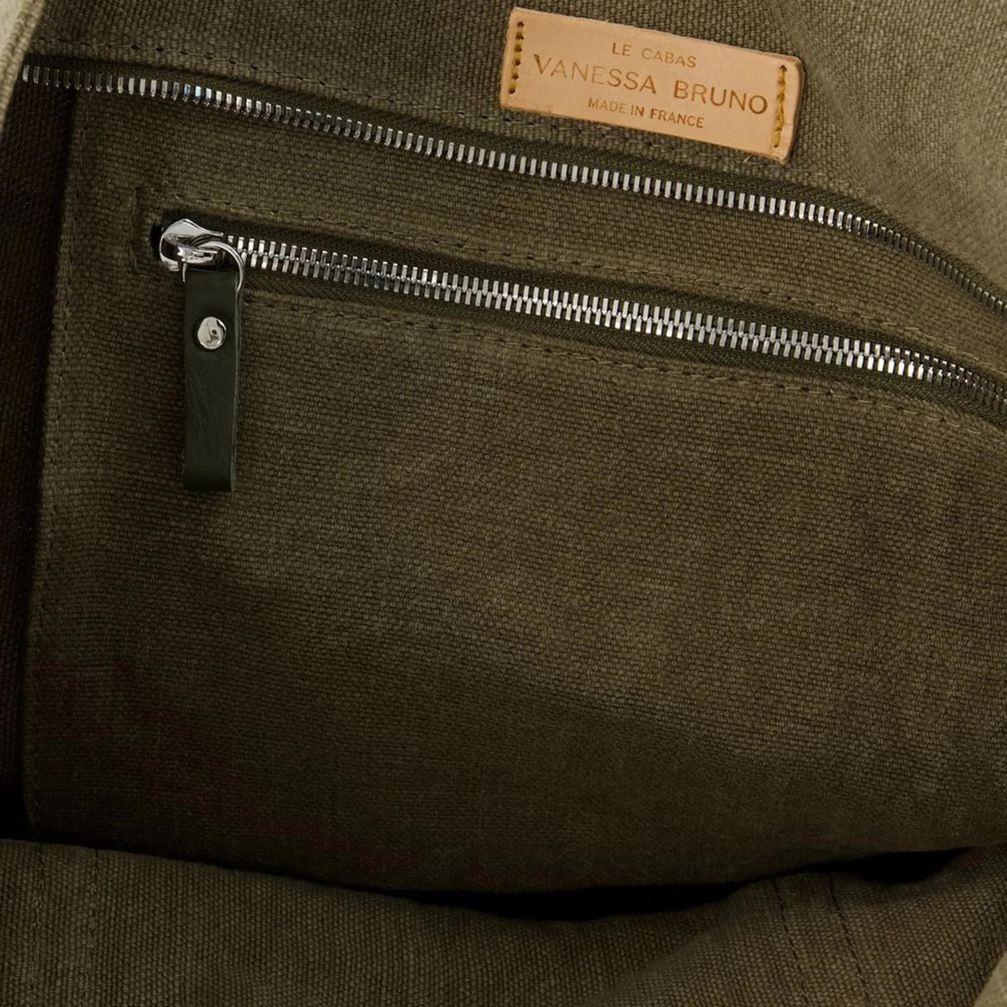 Vanessa Bruno Shoppers & Totes Cabas L Shopper Bag Kaki in groen