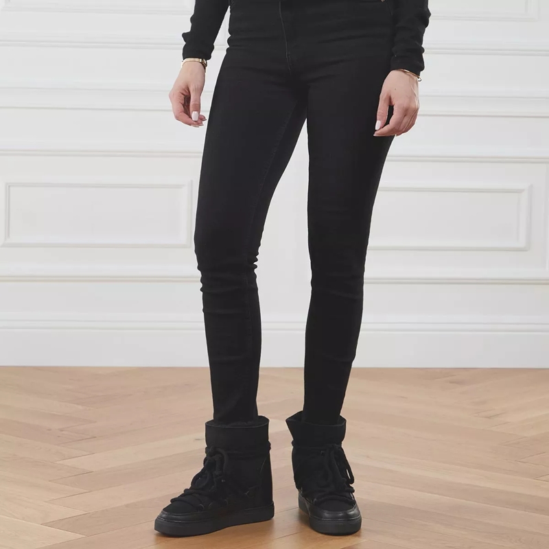 INUIKII Winterboots Classic Wedge Black(Image 3)