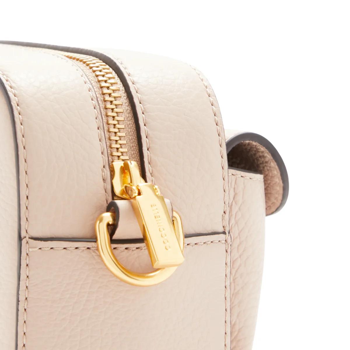 Coccinelle Crossbody bags Beat Soft Pink Shoulder Bag E1MF61521N1 in poeder roze