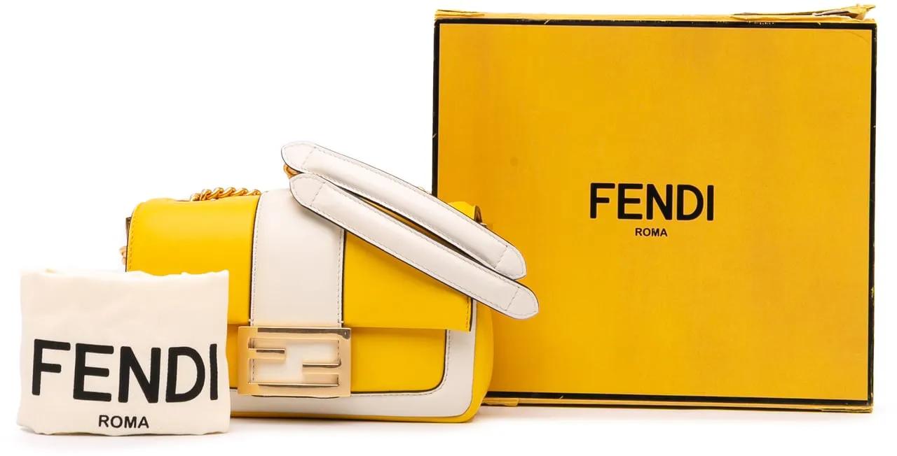 Thumbnail - Fendi Hobo Bags - Mini Bicolor Nappa Apolo Chain Baguette Shoulder B - Gr. unisize - in Gelb - für Damen
