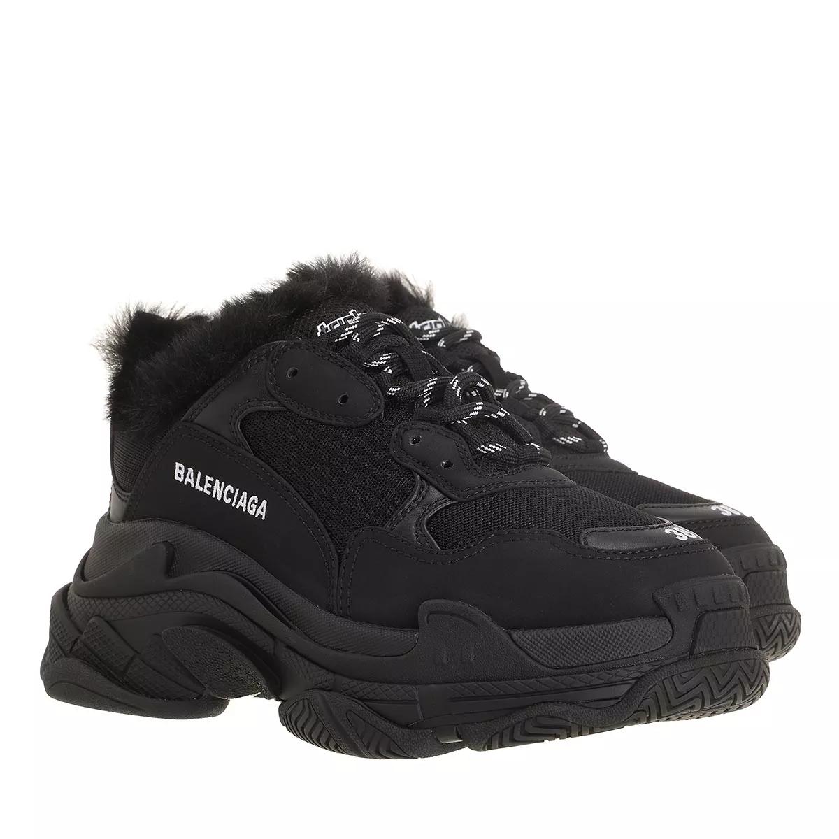 buy fake balenciaga triple s