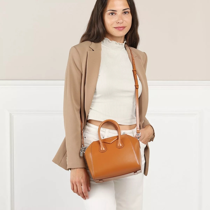 Givenchy best sale antigona camel