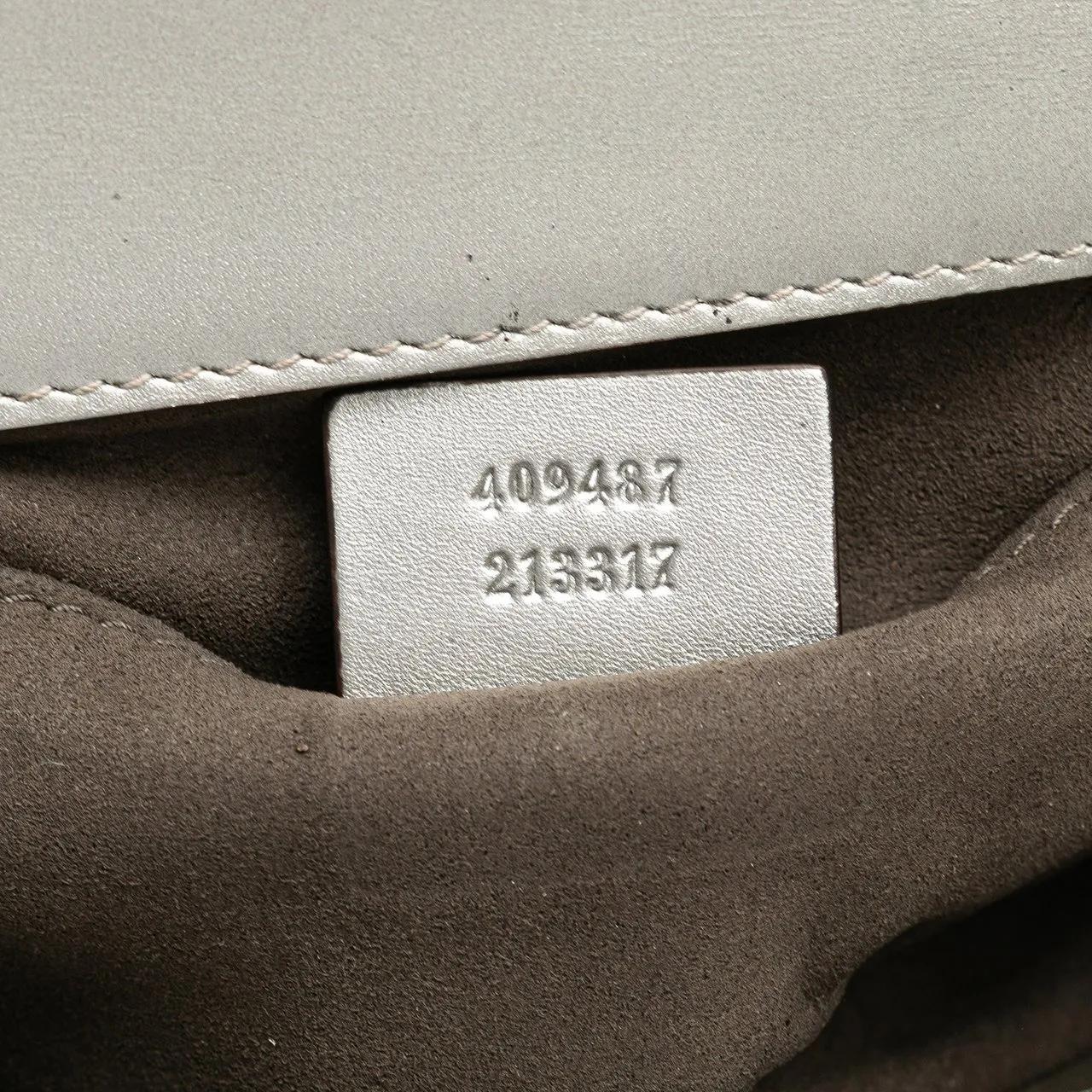 Thumbnail - Gucci Hobo Bags - Small Metallic Leather Padlock Crossbody - Gr. unisize - in Silber - für Damen