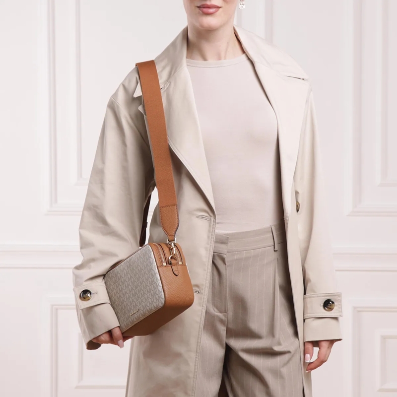 MICHAEL Michael Kors Camera Bag Md Dblzp Chn Camera Xbody Vanilla/Acrn(Image 3)