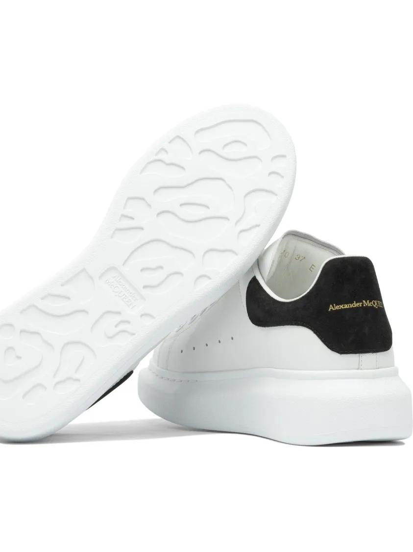 Thumbnail - Alexander McQueen Low-Top Sneaker - Leather Upper And Rubber Sole Sneaker - Gr. 37 (EU) - in Weiß - für Damen