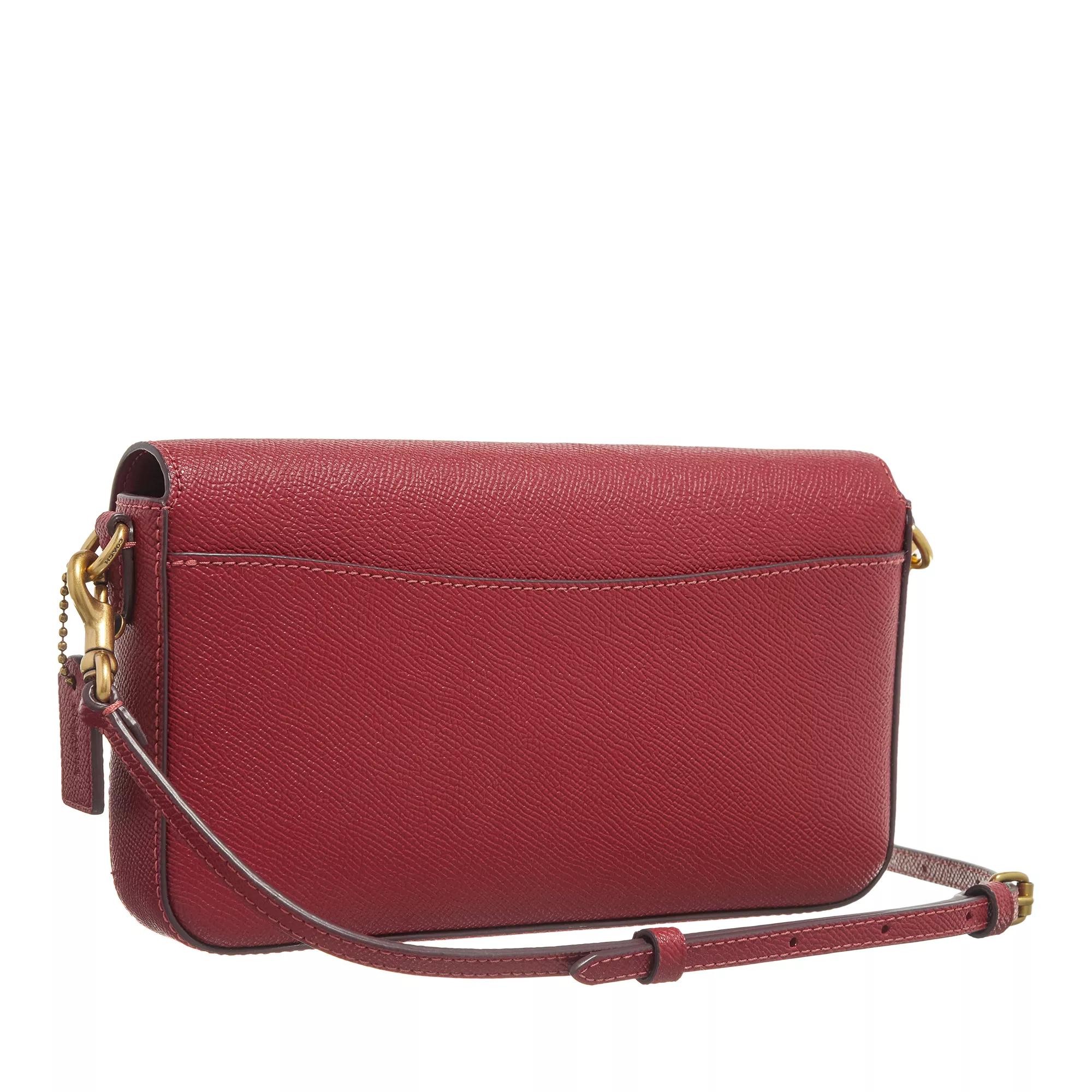 Coach Crossbody bags Crossgrain Leather Wyn Crossbody in rood