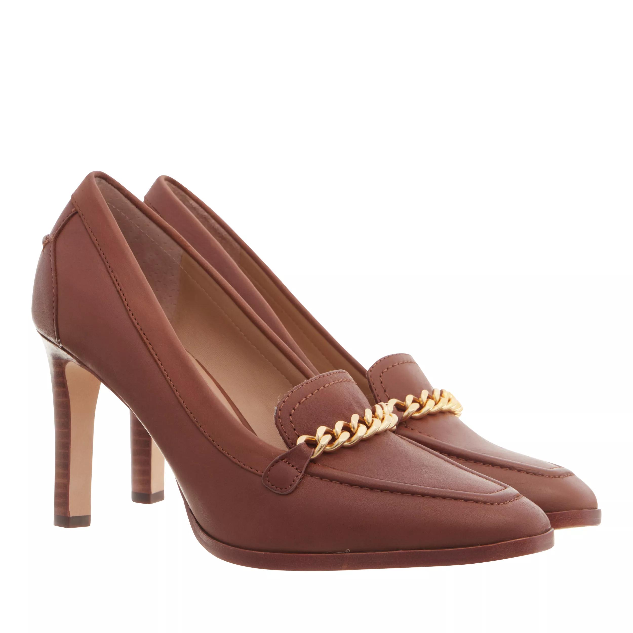 Bruine pumps discount