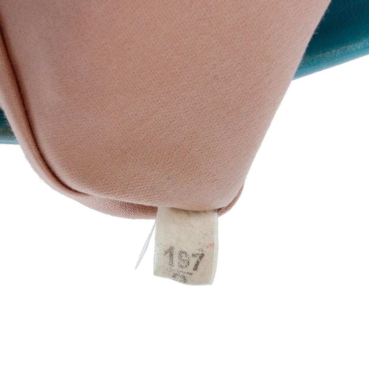 Thumbnail - Miu Miu Hobo Bags - Matelasse Lambskin Shoulder Bag - Gr. unisize - in Blau - für Damen