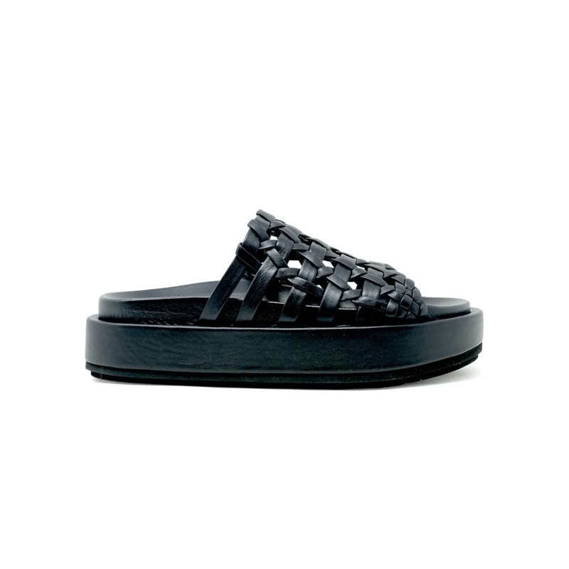 Paloma Barceló Sandales Black Leather Nadira Flat Sandals Black