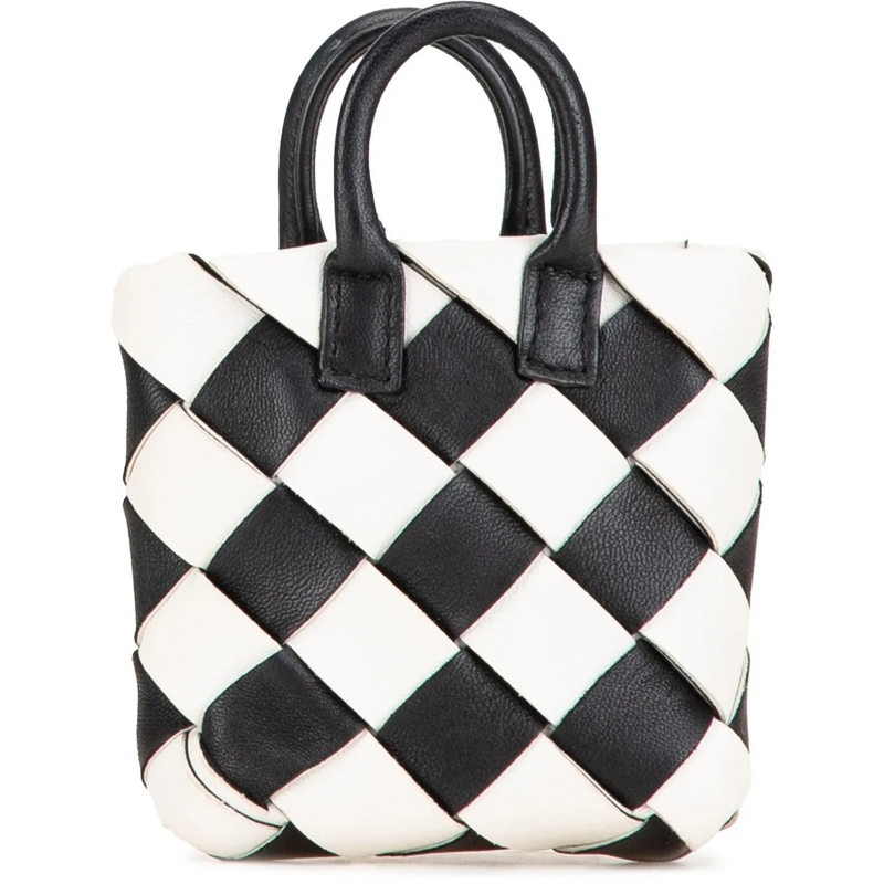 Bottega Veneta  Nappa Intrecciato Maxi Cabat Bag Charm schwarz