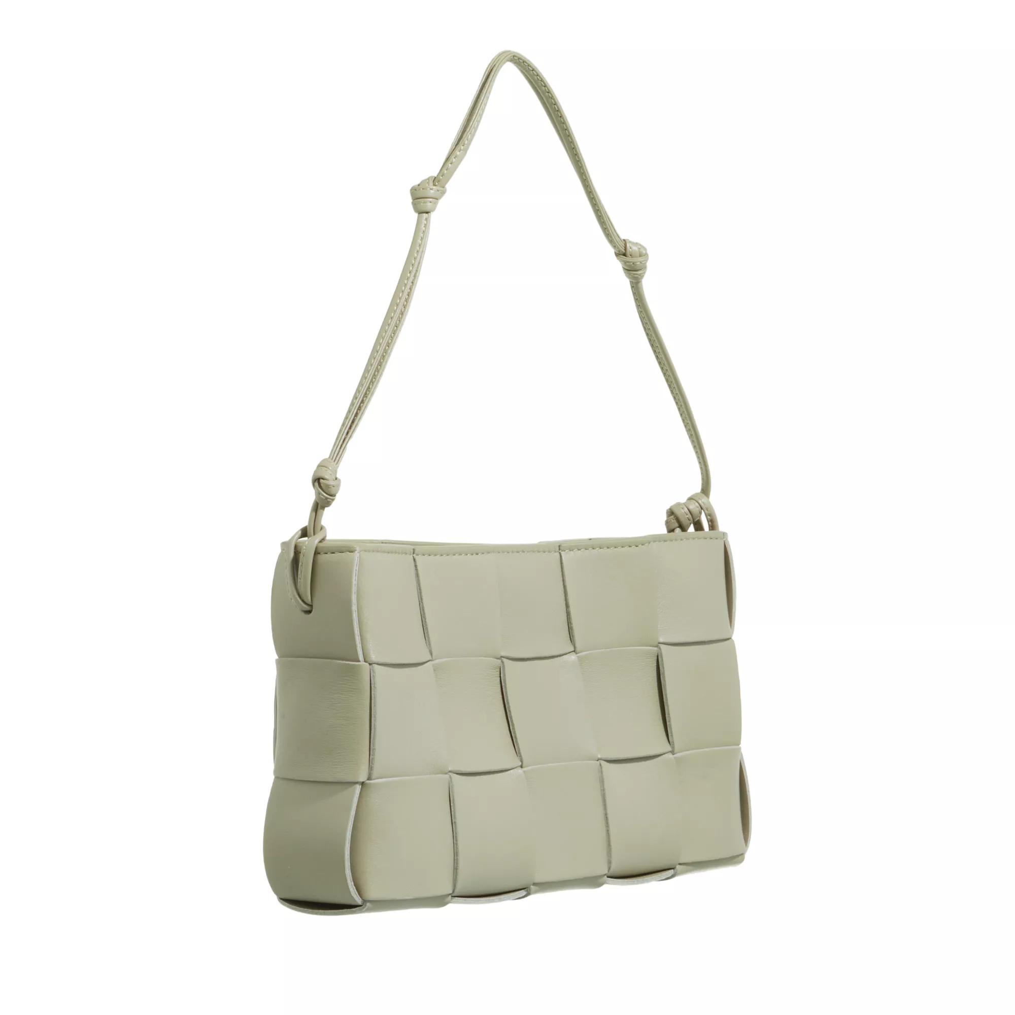 Bottega Veneta Pochettes Cassette Pouch Intreccio Leather in groen