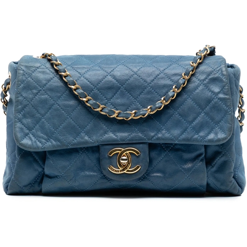 Chanel Schultertasche Large Iridescent Calfskin Chic Quilt Flap blau