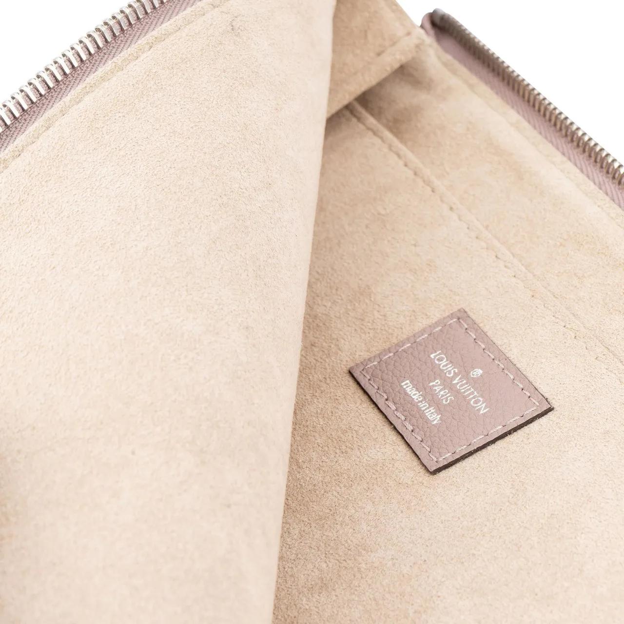 Thumbnail - Louis Vuitton Crossbody Bags - Louis Vuitton Taupe Pochette Joule PM Clutch - Gr. unisize - in Bunt - für Damen